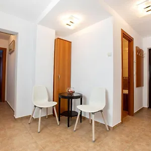  Apartment Arcul De Triumf Romania